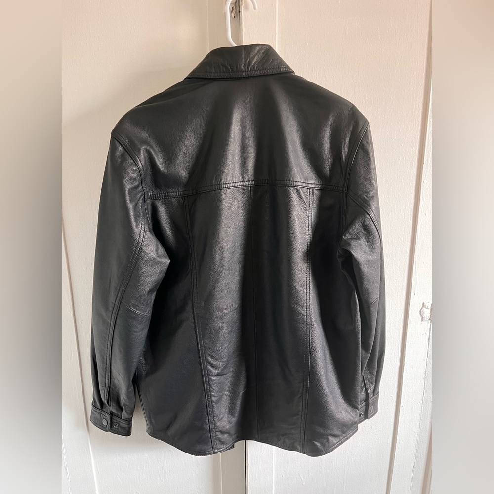 Men’s leather jacket. Almost new